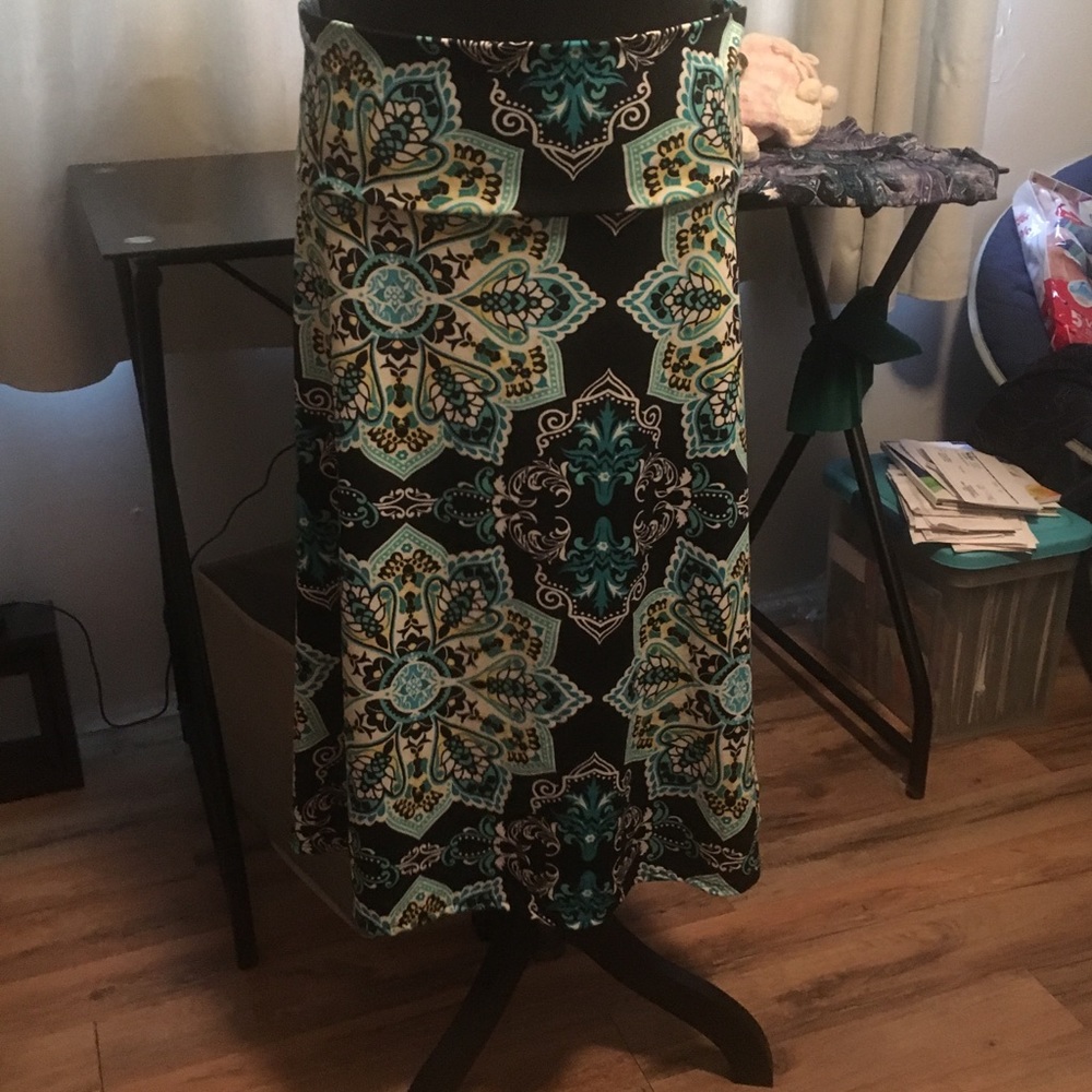 Lularoe Azure skirt